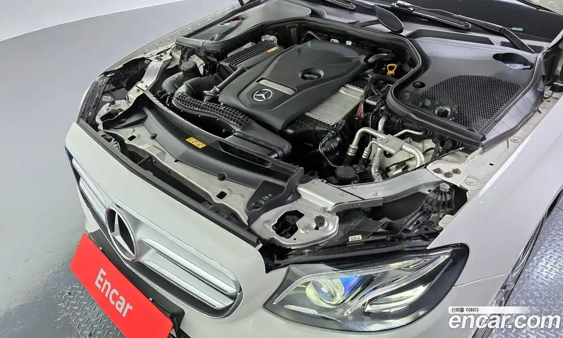 Mercedes-Benz E-Class 2018 2.0 гидро в Москве, фото 6