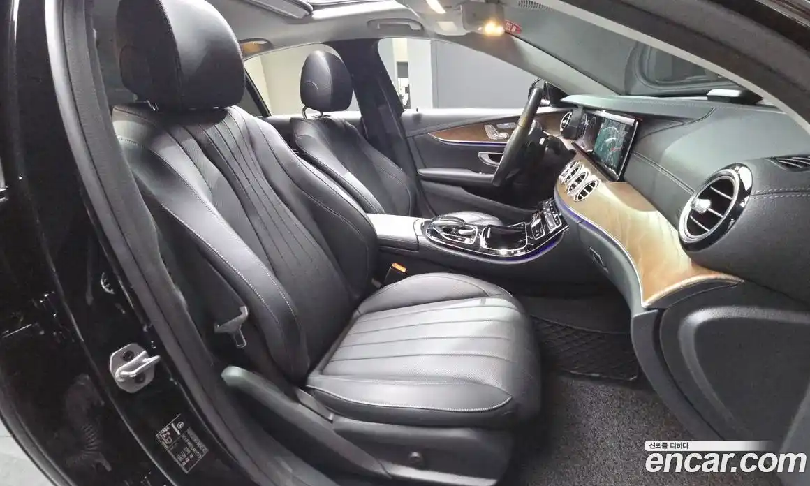Mercedes-Benz E-Class 2020 2.0 гидро в Москве, фото 11