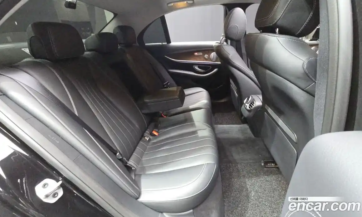 Mercedes-Benz E-Class 2020 2.0 гидро в Москве, фото 12