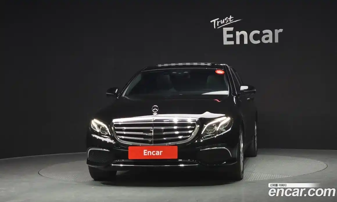 Mercedes-Benz E-Class 2020 2.0 гидро в Москве, фото 3