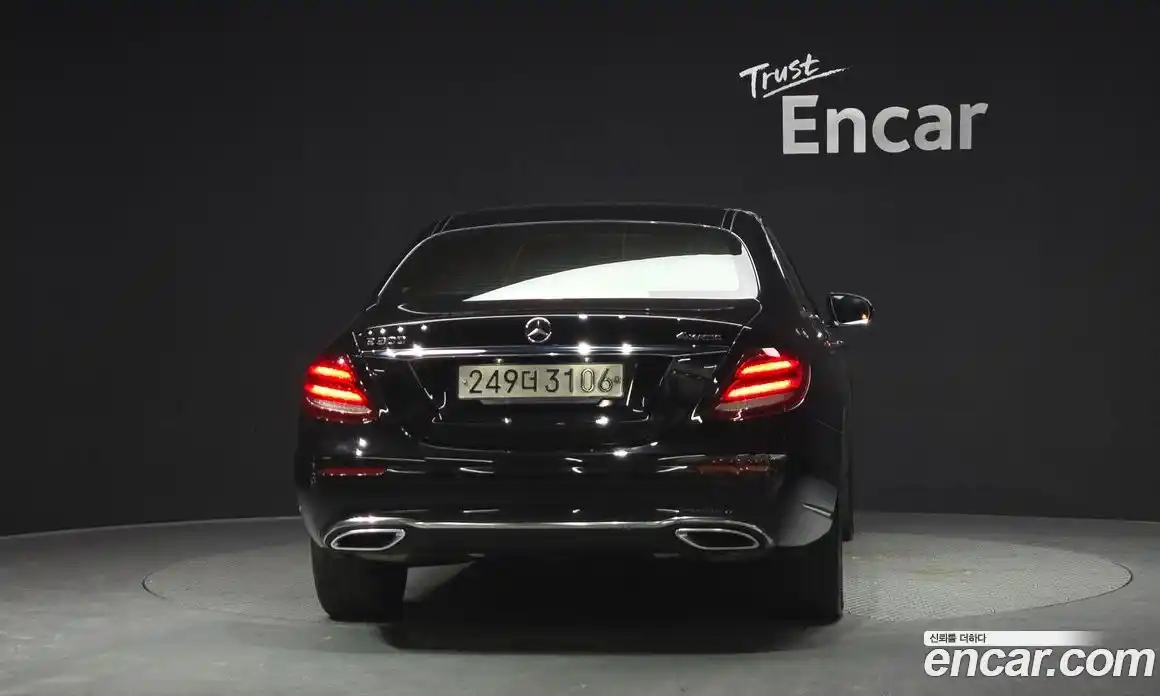 Mercedes-Benz E-Class 2020 2.0 гидро в Москве, фото 4