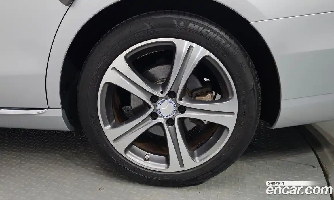 Mercedes-Benz E-Class 2017 2.0 гидро в Москве № 1194265, фото 4