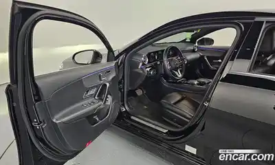 Mercedes-Benz A-Class 2021 1.9 Автомат в Москве № 1194392, миниатюра 11