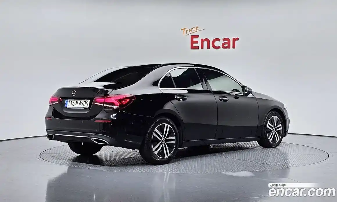 Mercedes-Benz A-Class 2021 1.9 Автомат в Москве № 1194392, фото 2