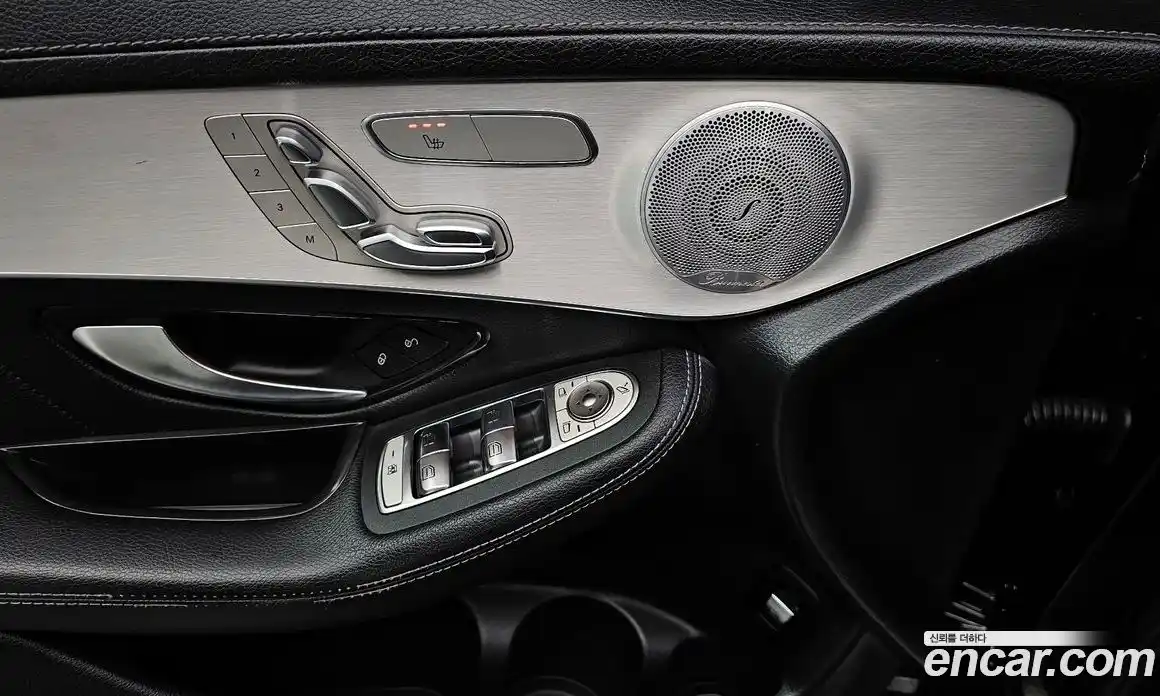 Mercedes-Benz GLC-Class 2019 2.0 Автомат в Москве № 1194569, фото 18