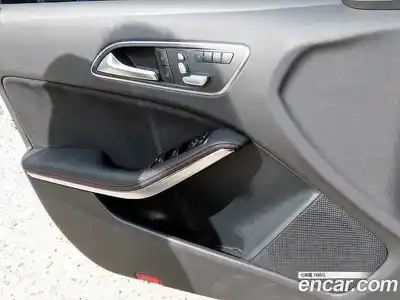 Mercedes-Benz A-Class 2017 2.0 Автомат в Москве № 1194606, миниатюра 11