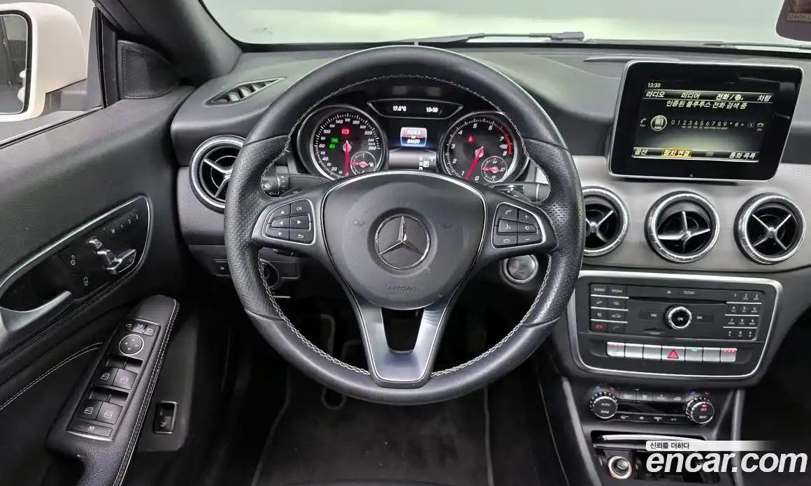 Mercedes-Benz CLA-Class 2017 2.0 Автомат в Москве № 1194705, фото 13