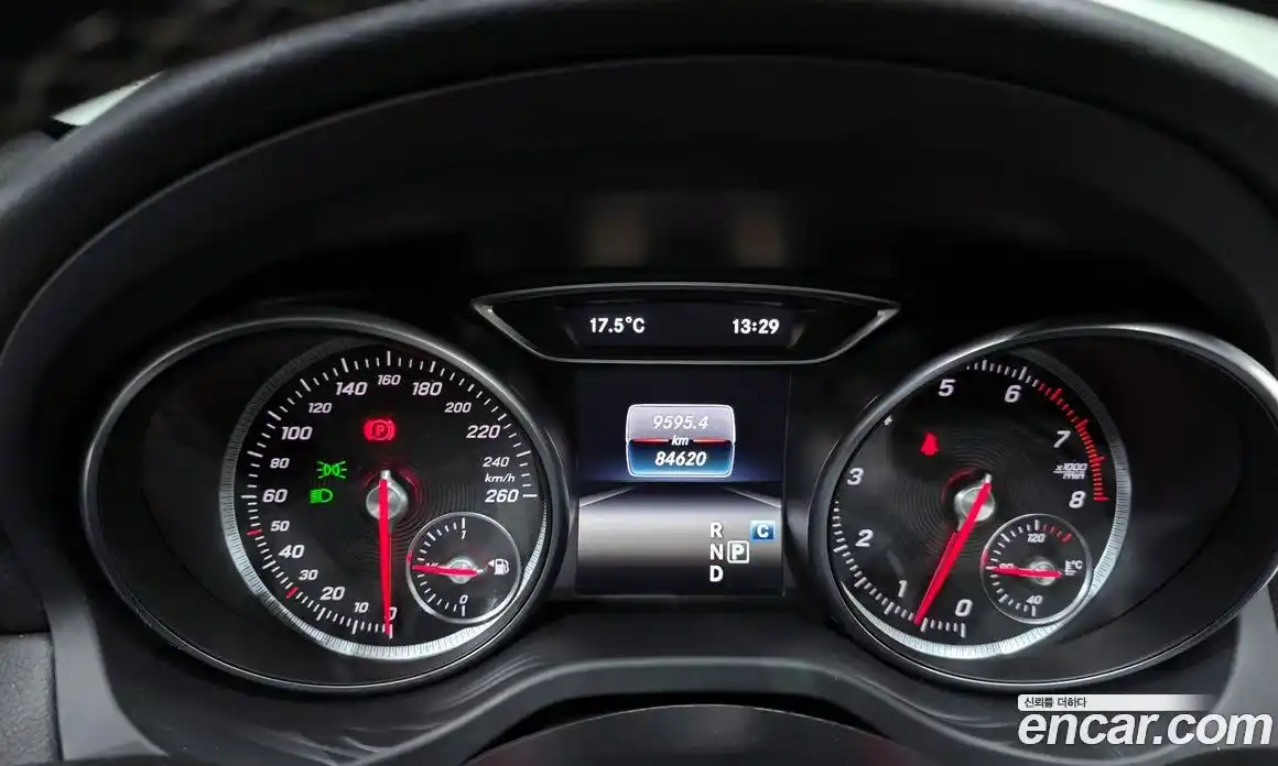 Mercedes-Benz CLA-Class 2017 2.0 Автомат в Москве № 1194705, фото 8