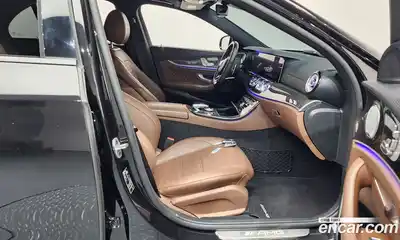 Mercedes-Benz E-Class 2019 4.0 гидро в Москве № 1194758, миниатюра 11