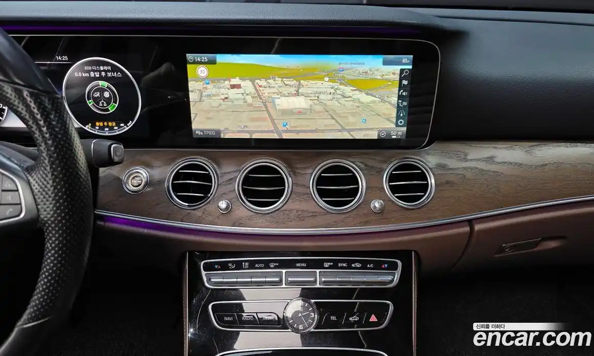 Mercedes-Benz E-Class 2018 2.0 Автомат в Москве № 1194784, фото 14