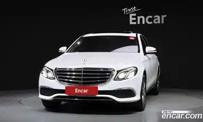 Mercedes-Benz E-Class 2018 2.0 Автомат в Москве № 1194784, миниатюра 3