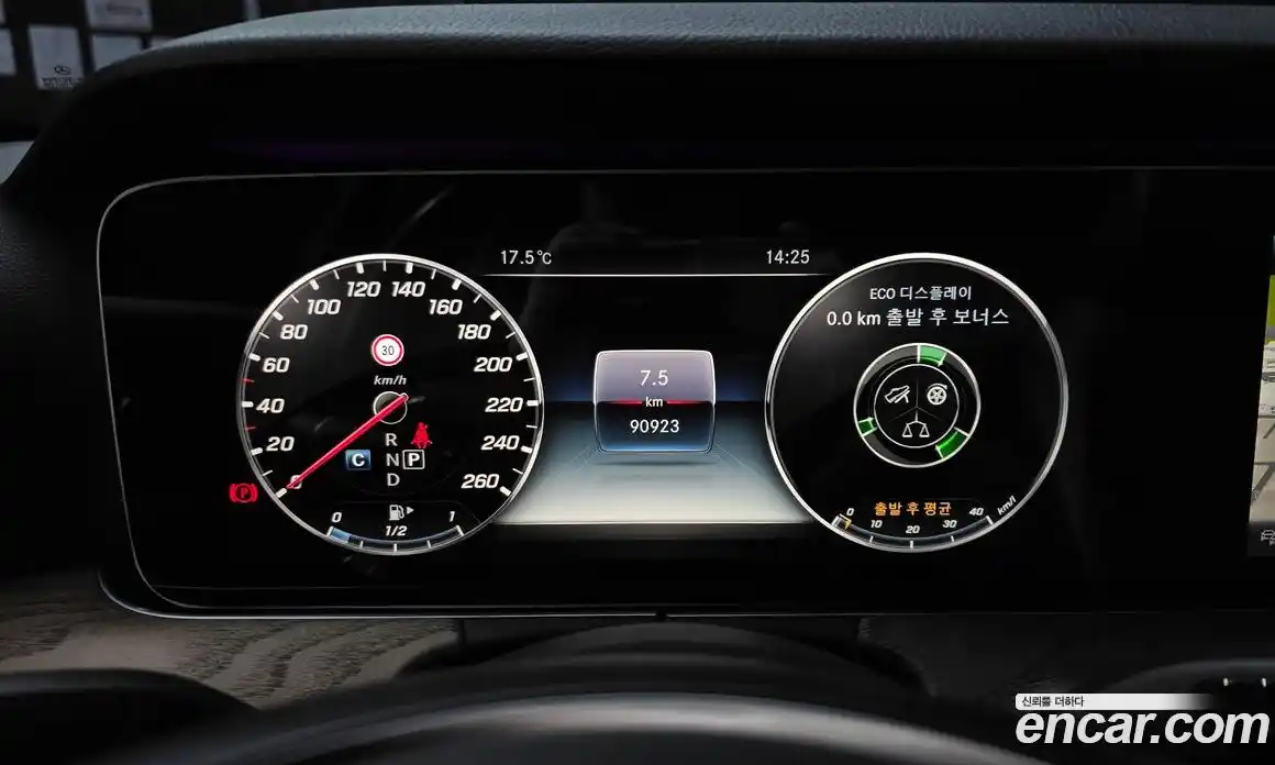 Mercedes-Benz E-Class 2018 2.0 Автомат в Москве № 1194784, фото 8