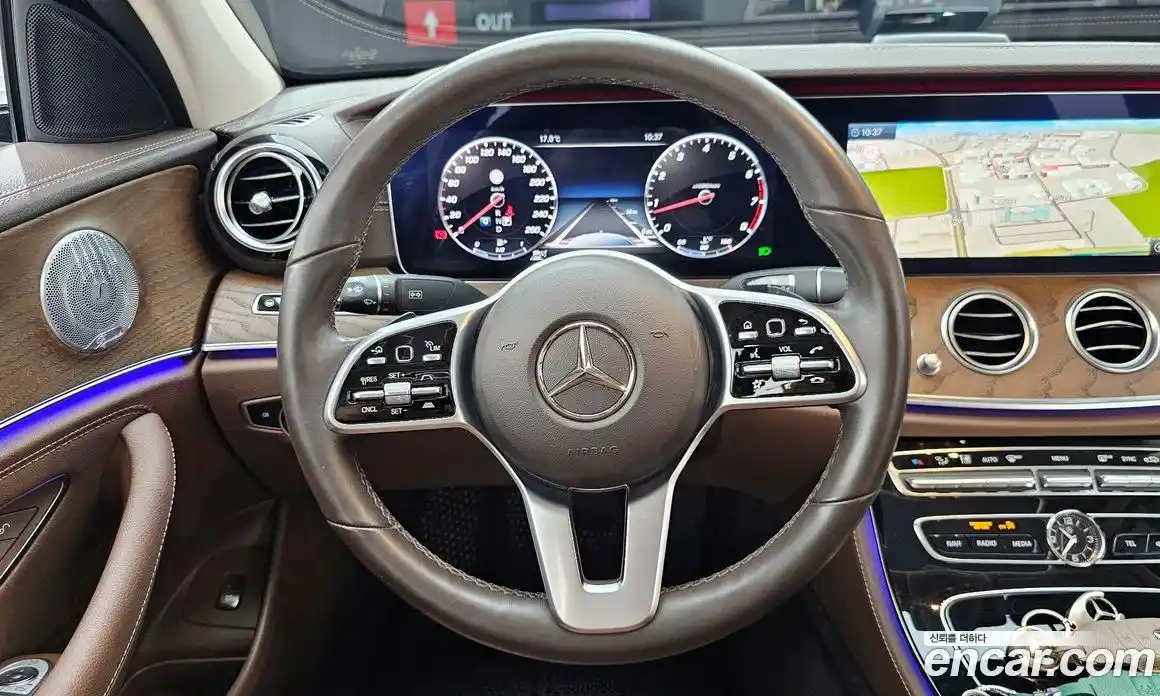 Mercedes-Benz E-Class 2020 2.0 Автомат в Москве № 1194794, фото 13