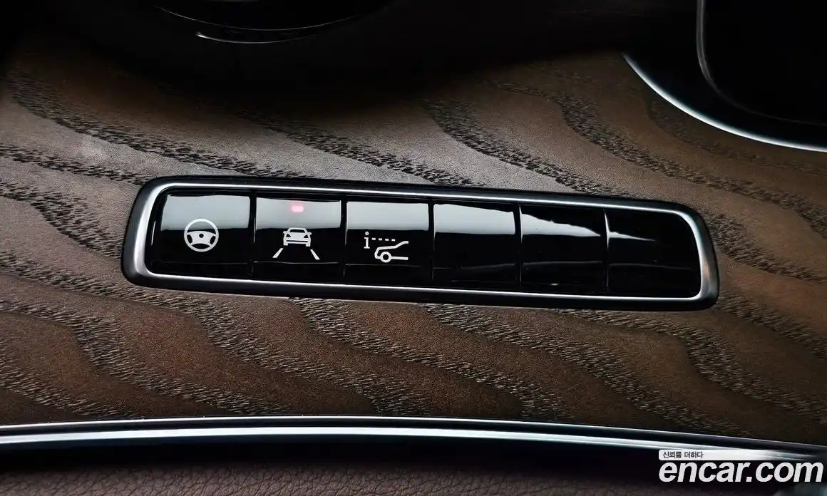 Mercedes-Benz E-Class 2020 2.0 Автомат в Москве № 1194794, фото 15