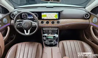 Mercedes-Benz E-Class 2020 2.0 Автомат в Москве № 1194794, миниатюра 7