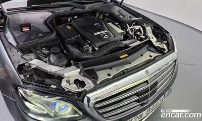 Mercedes-Benz E-Class 2018 2.0 Автомат в Москве № 1194846, миниатюра 5