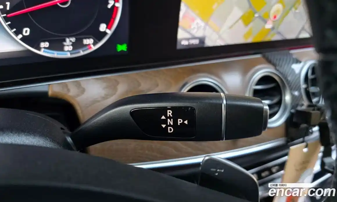 Mercedes-Benz E-Class 2018 2.0 Автомат в Москве № 1194846, фото 8