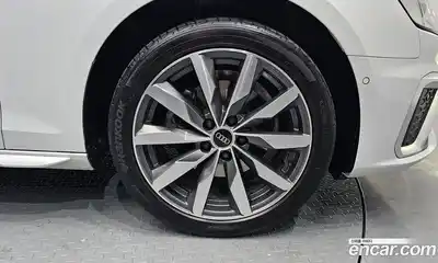 Audi A4 2023 2.0 гидро в Москве № 1194977, миниатюра 5