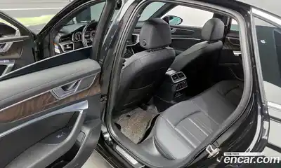 Audi A6 2022 2.0 гидро в Москве № 1195128, миниатюра 11