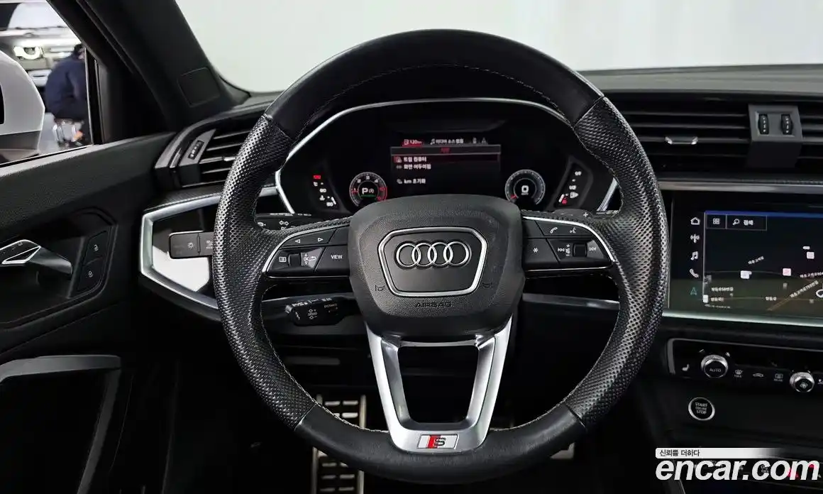 Audi Q3 2023 2.0 гидро в Москве № 1195159, фото 13