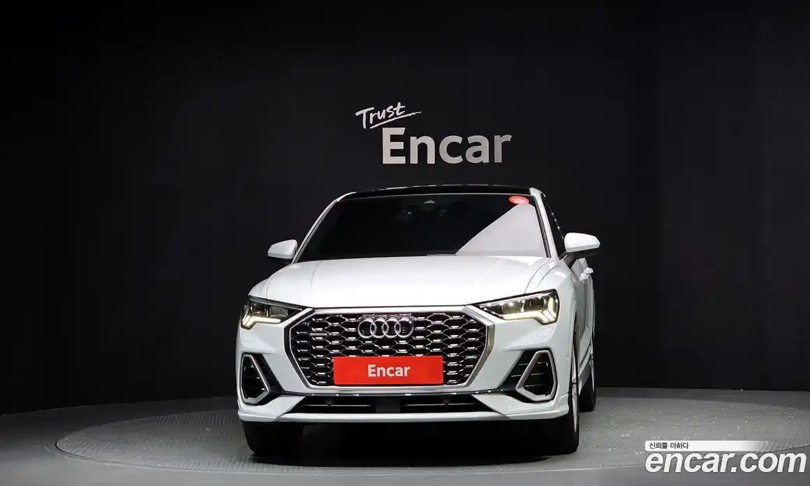 Audi Q3 2023 2.0 гидро в Москве № 1195159, фото 3