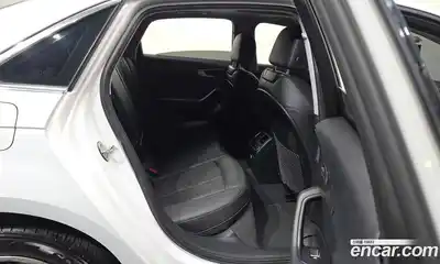 Audi A4 2018 2.0 гидро в Москве № 1195200, миниатюра 11