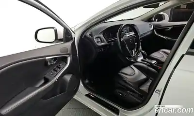 Volvo V40 2017 2.0 гидро в Москве № 1195855, миниатюра 11