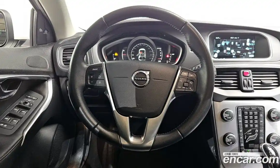 Volvo V40 2017 2.0 гидро в Москве № 1195855, фото 13