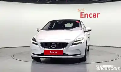 Volvo V40 2017 2.0 гидро в Москве № 1195855, миниатюра 3