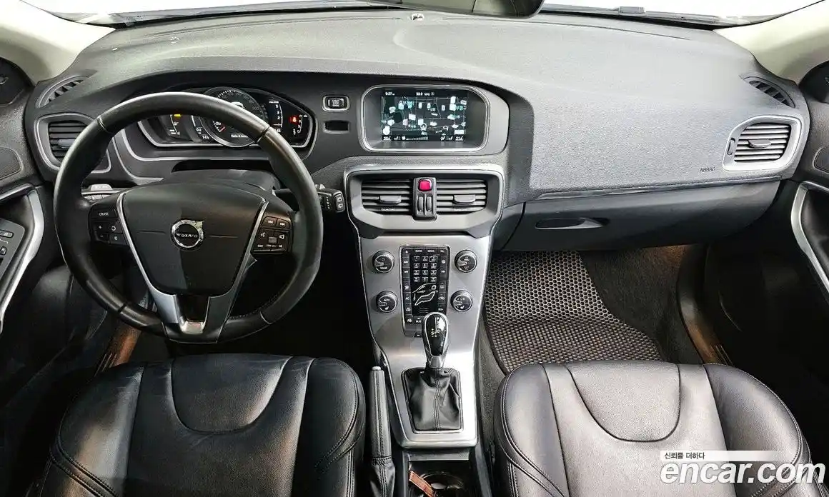 Volvo V40 2017 2.0 гидро в Москве № 1195855, фото 7