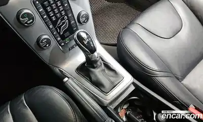 Volvo V40 2017 2.0 гидро в Москве № 1195855, миниатюра 9
