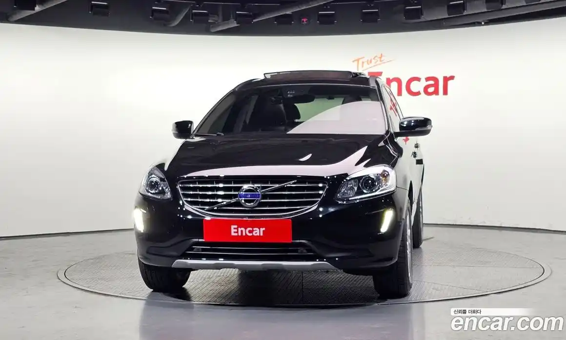 Volvo XC60 2017 2.0 гидро в Москве № 1195971, фото 3