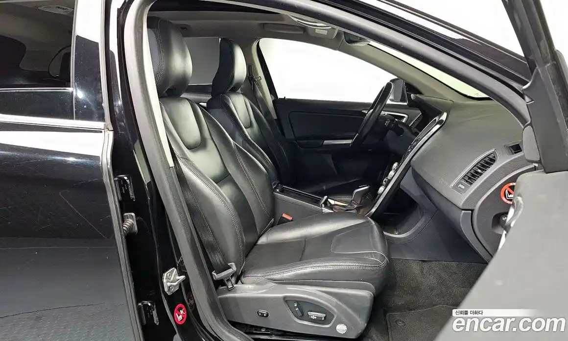 Volvo XC60 2017 2.0 гидро в Москве № 1195971, фото 10