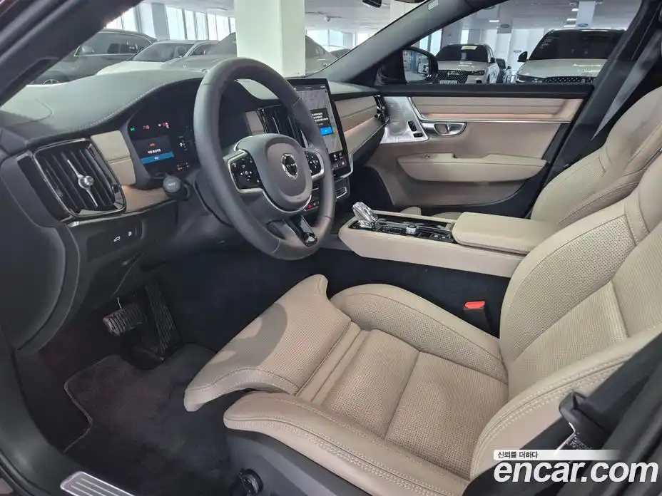 Volvo S90 2025 2.0 гидро в Москве № 1195980, фото 9