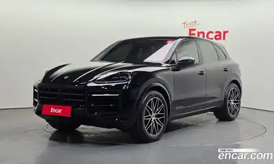 Porsche Cayenne, 2025