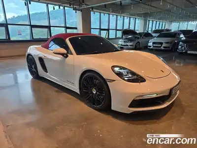 Porsche 718, 2021