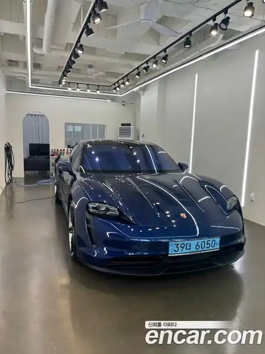 Porsche Taycan 2021 гидро в Москве № 1196174, фото 6