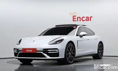 Porsche Panamera, 2021
