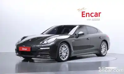 Porsche Panamera, 2013