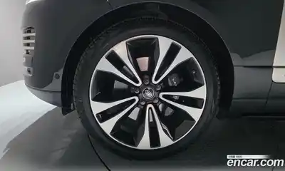 Land Rover Range-Rover 2021 5.0 гидро в Москве № 1196612, миниатюра 5