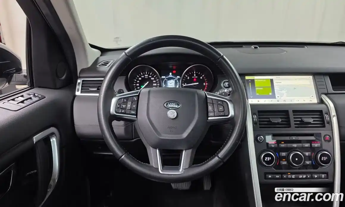 Land Rover Discovery Sport 2017 2.0 гидро в Москве № 1196619, фото 13