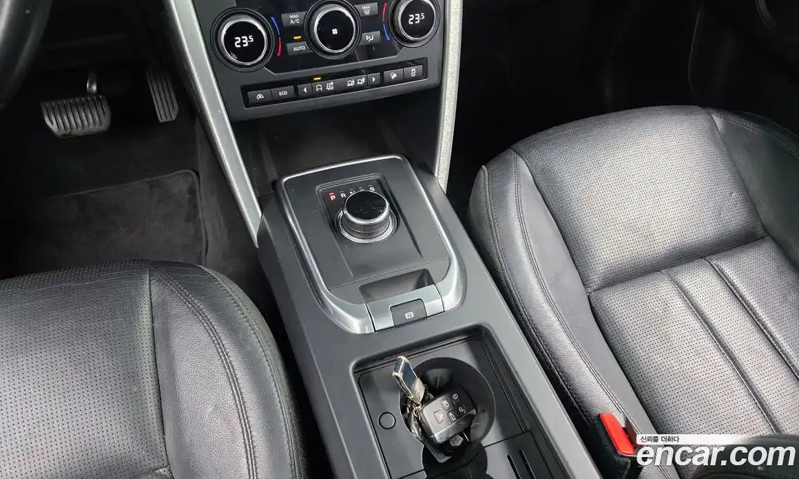 Land Rover Discovery Sport 2017 2.0 гидро в Москве № 1196619, фото 9