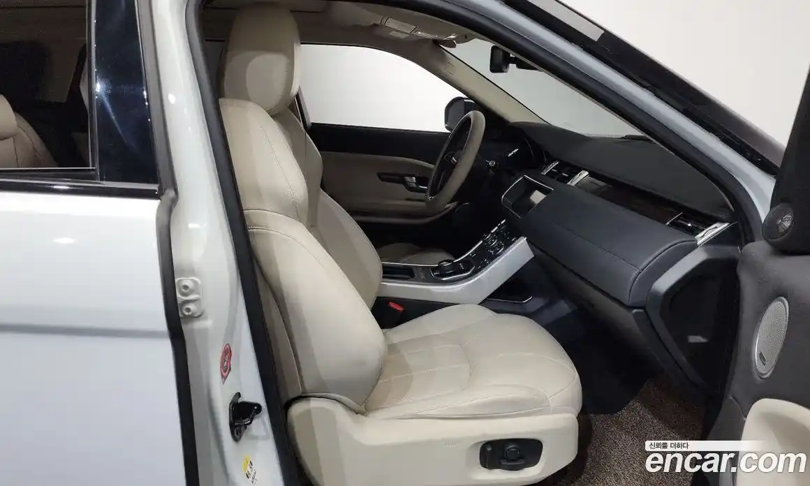 Land Rover Range-Rover Evoque 2017 2.0 гидро в Москве № 1196630, фото 11