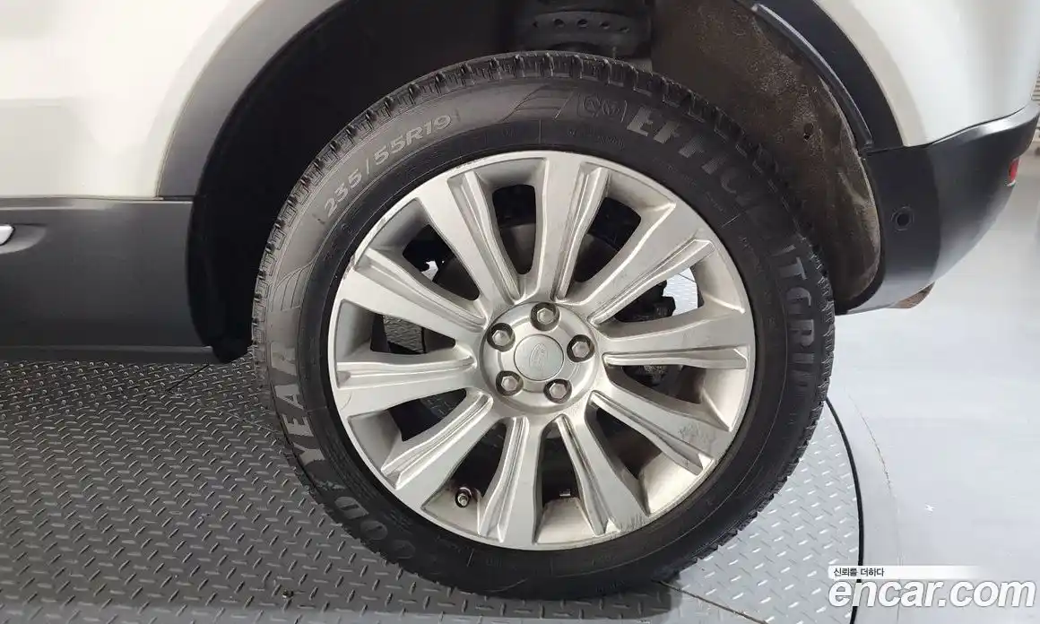 Land Rover Range-Rover Evoque 2017 2.0 гидро в Москве № 1196630, фото 5