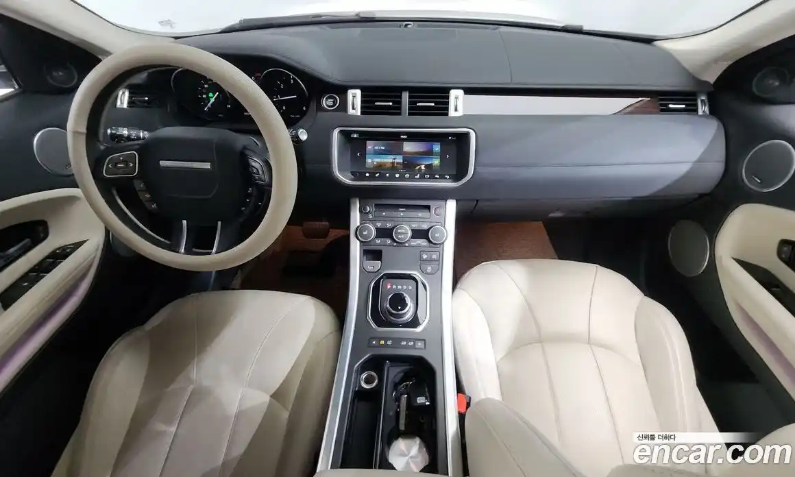 Land Rover Range-Rover Evoque 2017 2.0 гидро в Москве № 1196630, фото 7