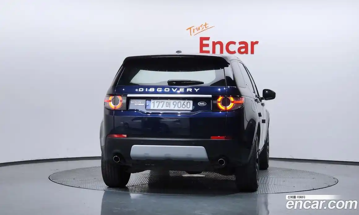 Land Rover Discovery Sport 2015 2.0 гидро в Москве № 1196677, фото 4