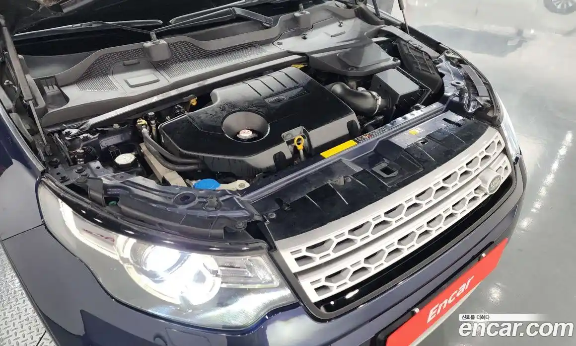 Land Rover Discovery Sport 2015 2.0 гидро в Москве № 1196677, фото 6