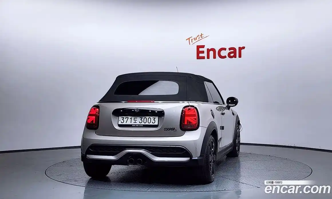Mini Cooper Convertible 2022 2.0 гидро в Москве № 1197014, фото 4