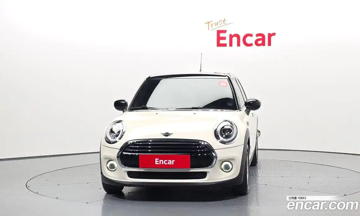 Mini Cooper 2020 1.5 гидро в Москве № 1197095, фото 3