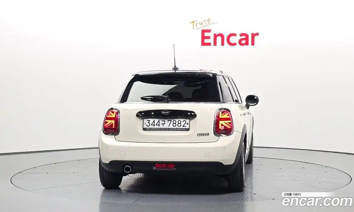 Mini Cooper 2020 1.5 гидро в Москве № 1197095, фото 4